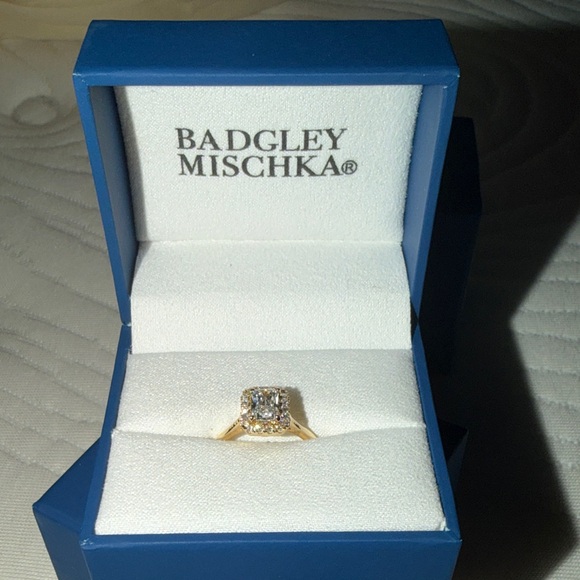 Badgley Mischka Gold Women's Ring 14k size 7 - Picture 8 of 14
